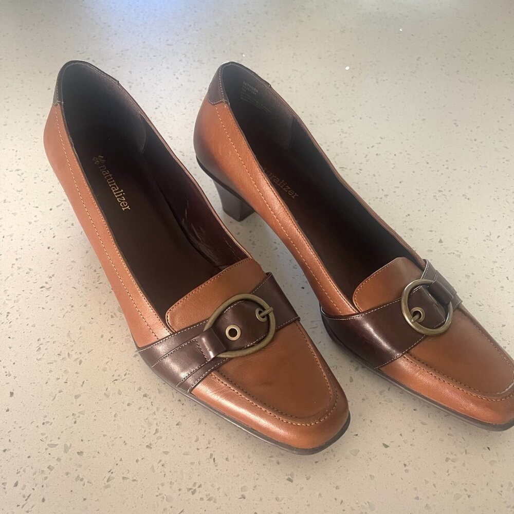 Naturalizer Two-tone Brown Leather Women's Shoe - size 9N